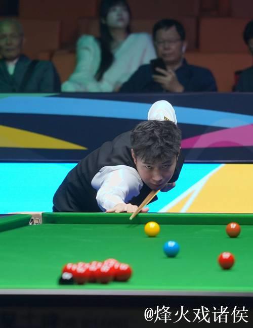 赵心童6-1轻取布朗 晋级斯诺克国际锦标赛第二轮