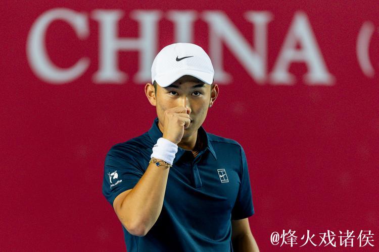 开门红！商竣程、吴易昺双双晋级ATP香港站次轮